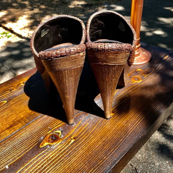 Platform heels - Picture 2 of 4